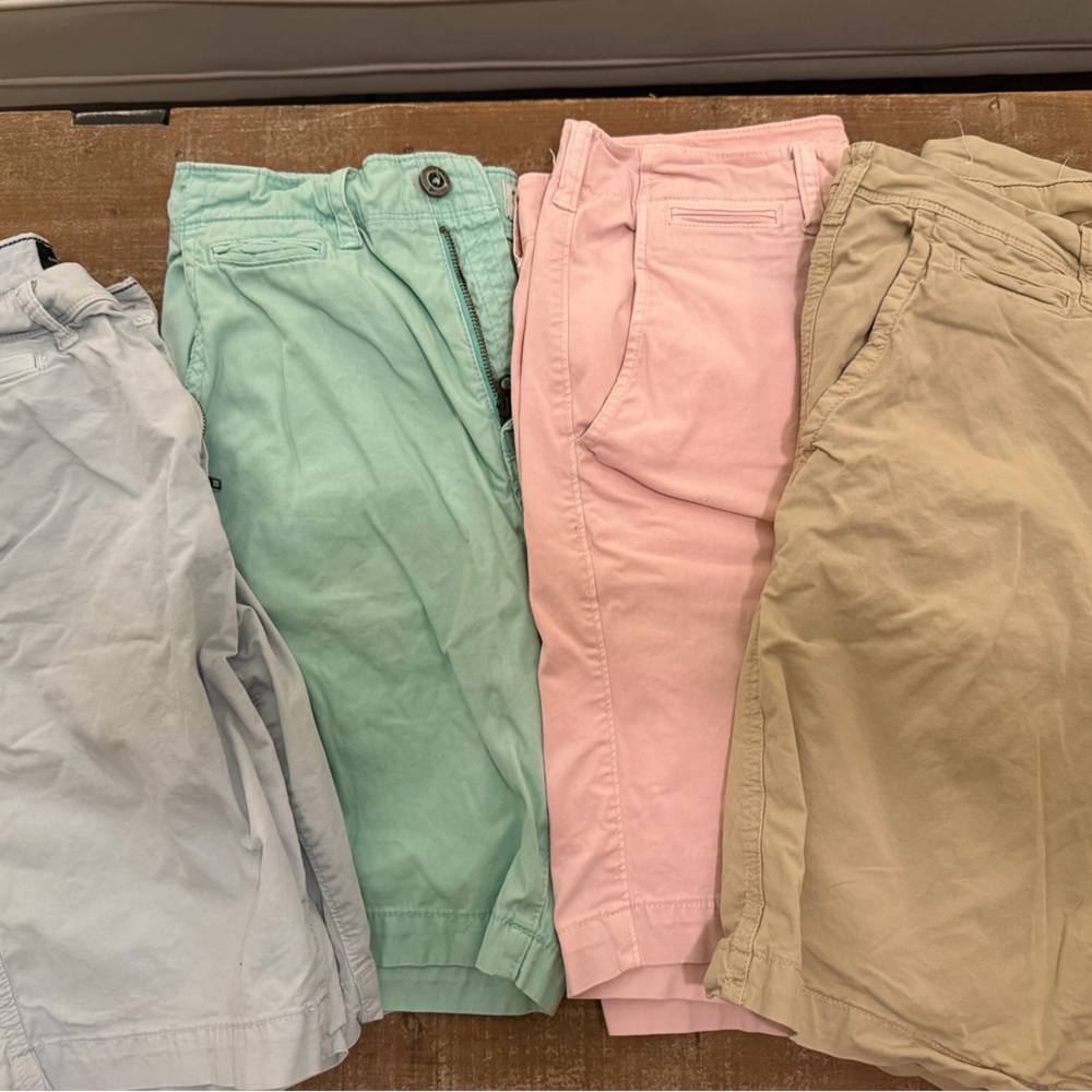 American Eagle men’s next level flex shorts